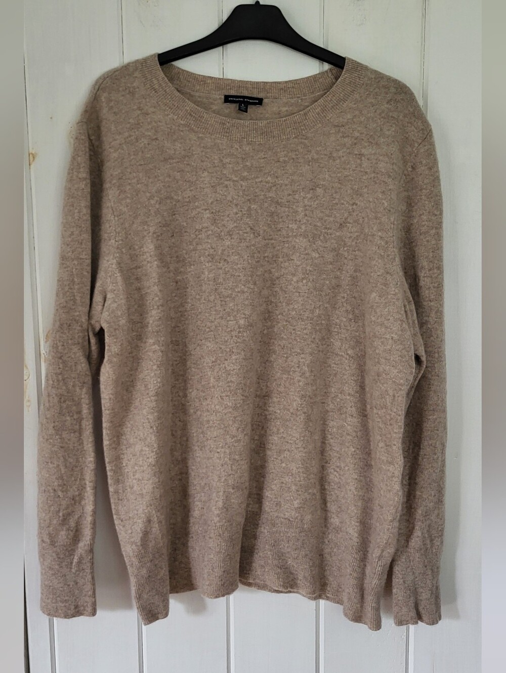 Universal Standard Crew Neck 100% Cashmere Sweater